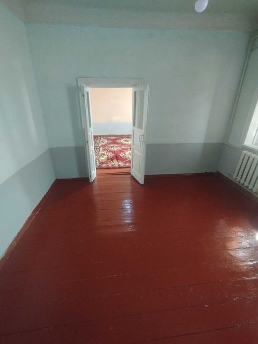 Участок в центральном районе Янгиюля,