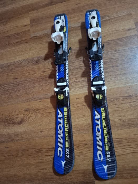 Skiuri copii Atomic 80cm,bete 70 cm ,clapari marimea 19.5(30-31EU)