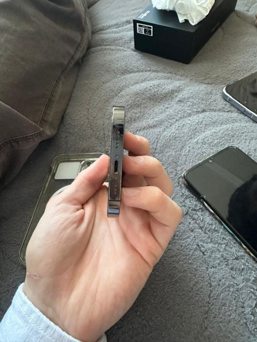Iphone 12 pro продам
