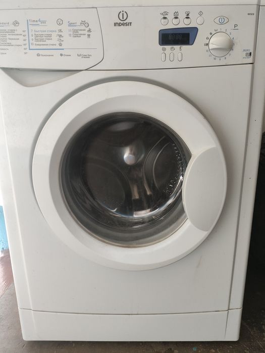 Продам стиральную машинку