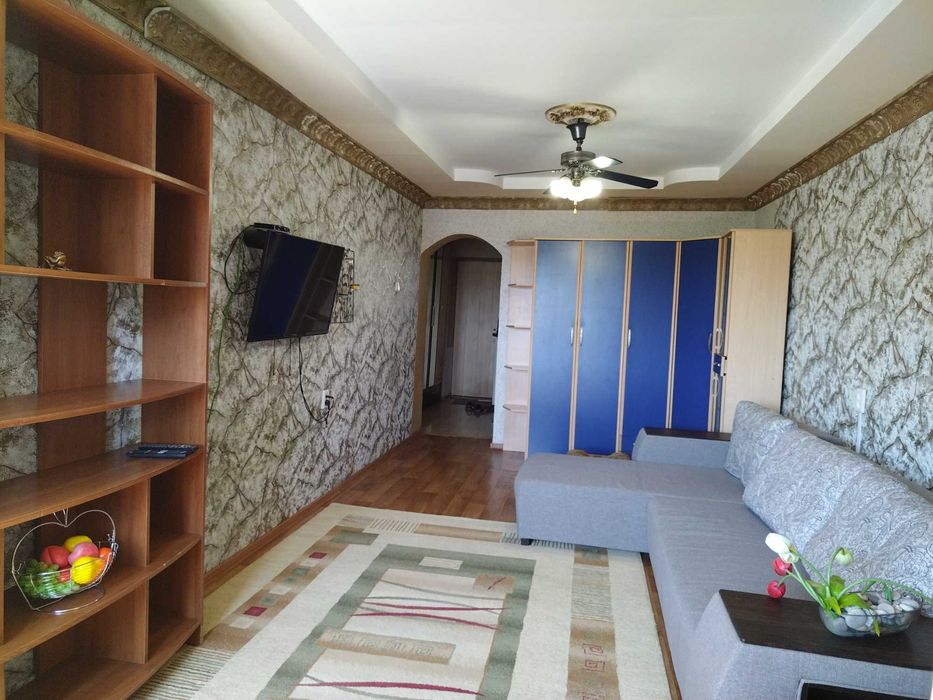 Сдаю 2шку в 8 мкр возле драмтеатра