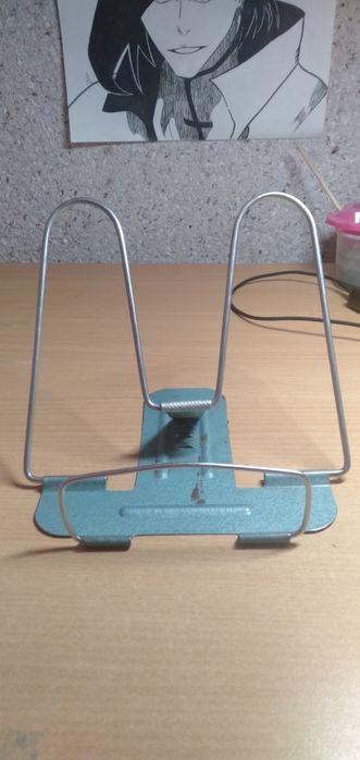 Продам советскую подставку для книг 2000 тг