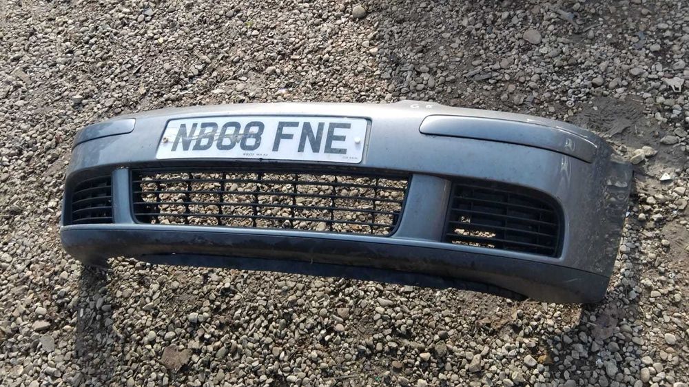 Bara fata Volkswagen Golf 5 an 2006