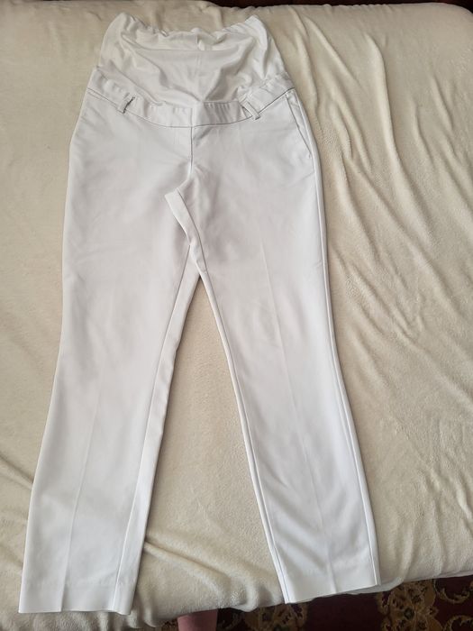 Vand pantaloni gravide M si L H&M