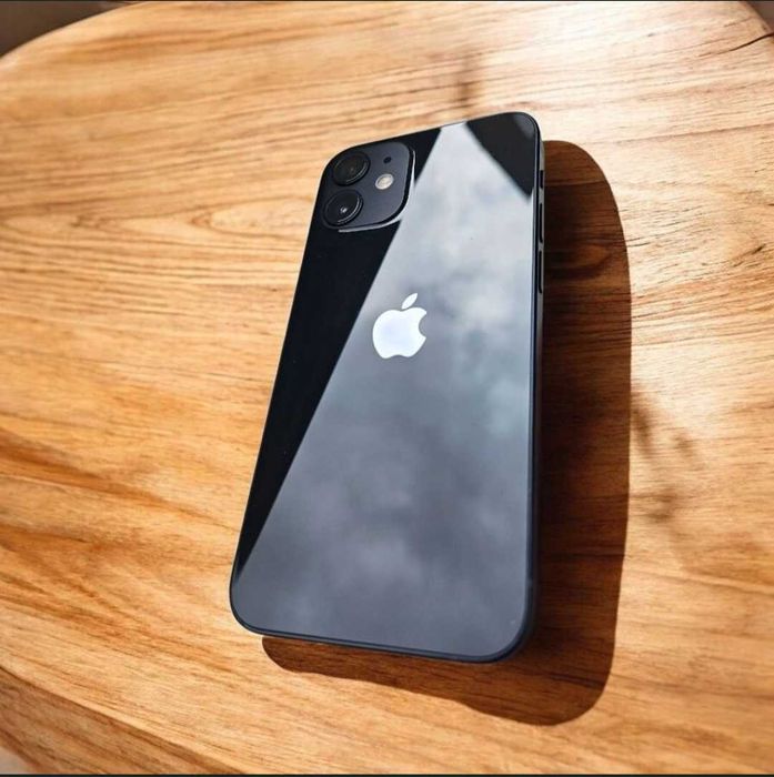 iPhone 12 mini in stare excelenta