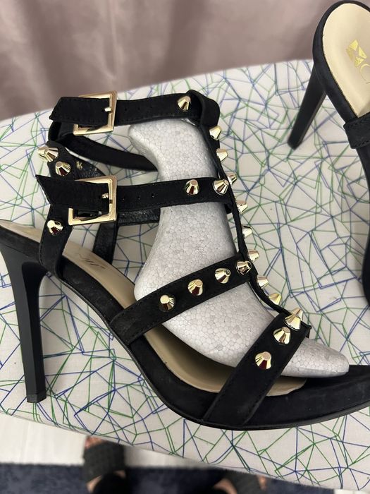 Sandale Carinii din piele , nr 39