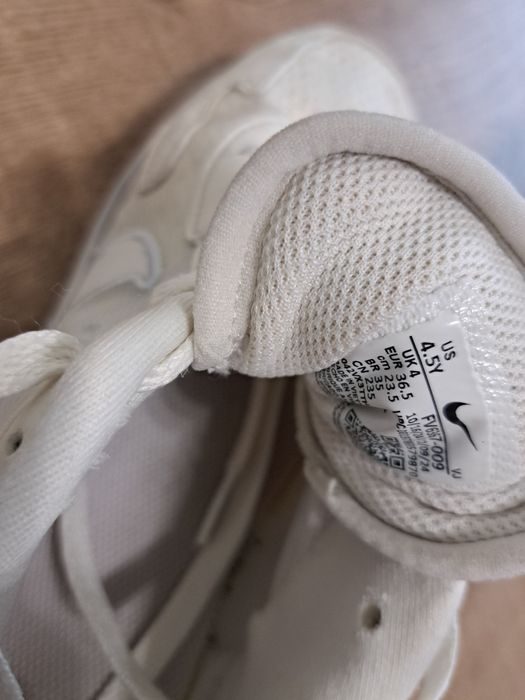 Маратонки Nike размер 36.5