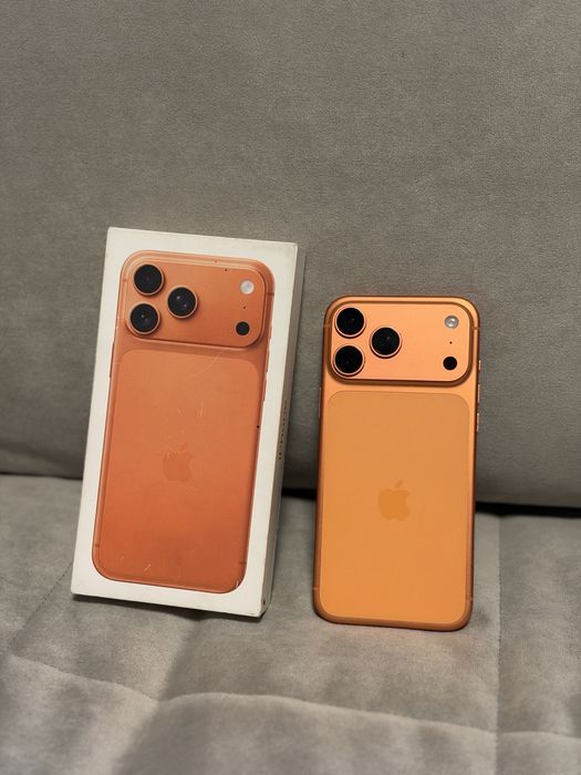 Iphone 17 pro max на гарантии акб 100
