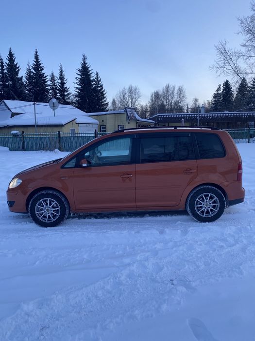 Продам Volkswagen Touran 2008г