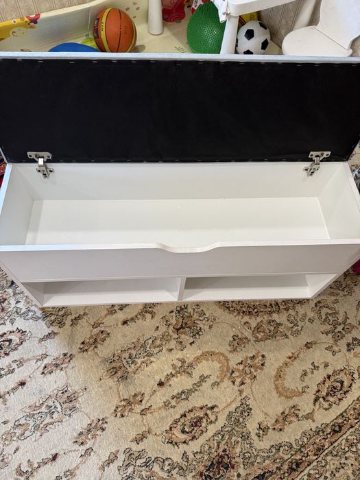 Продам обувницу