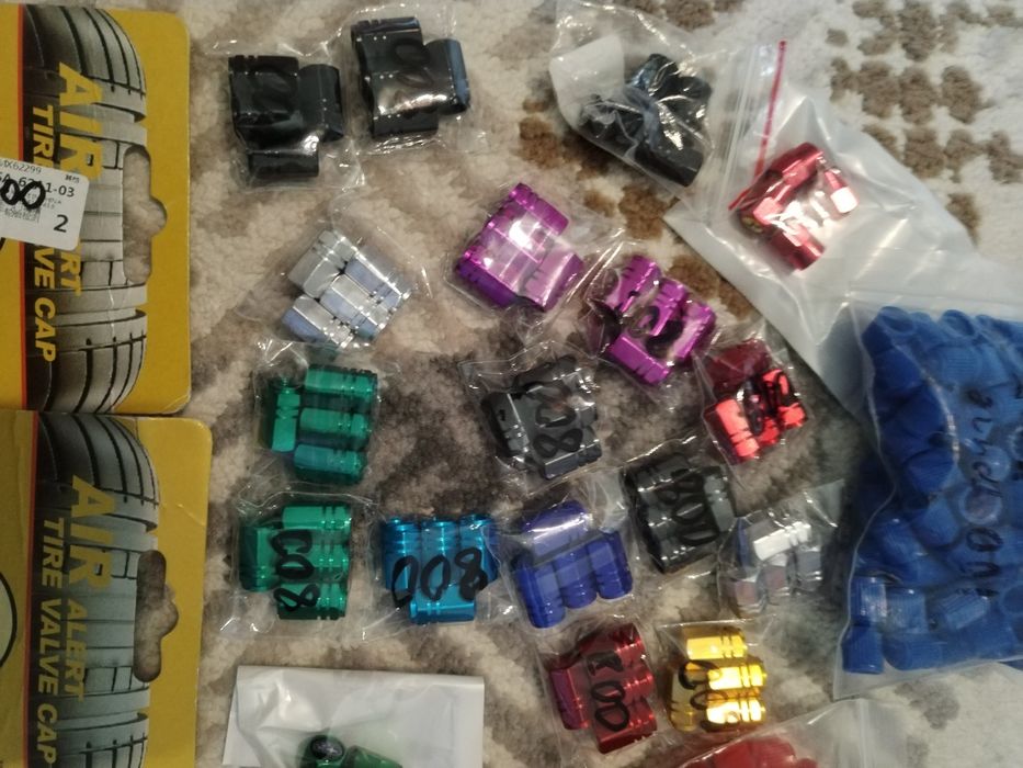 Продам колпачки на нипель.