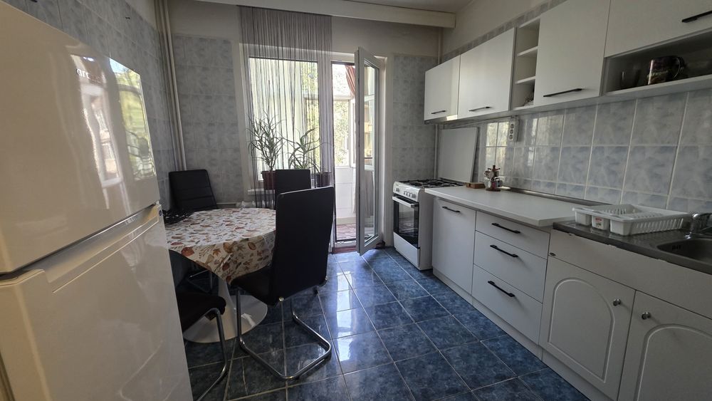 Chirie 2 camere Crângași, 52 mp Decomandat, Mobilat si utilat complet — fotografia 3