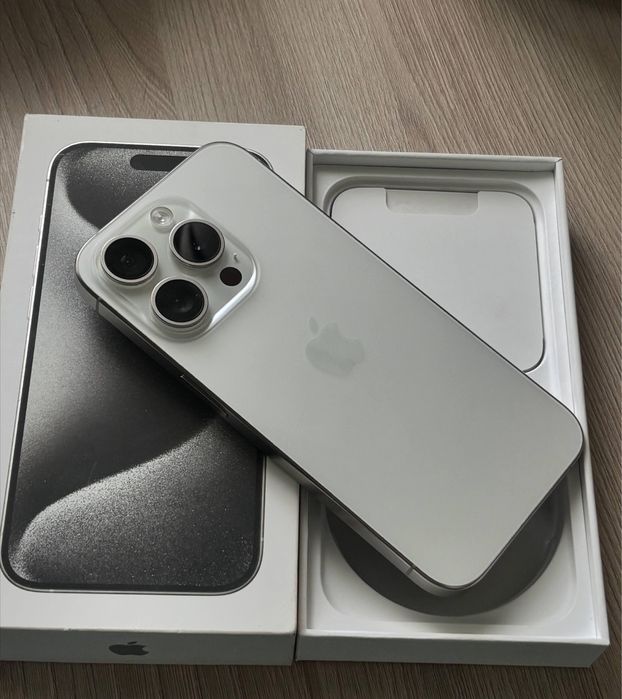 Продам айфон 15 pro