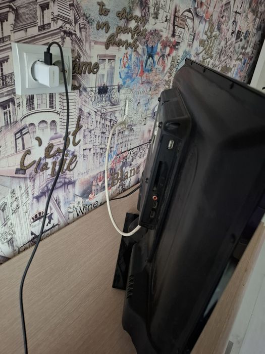 Продам телевизор