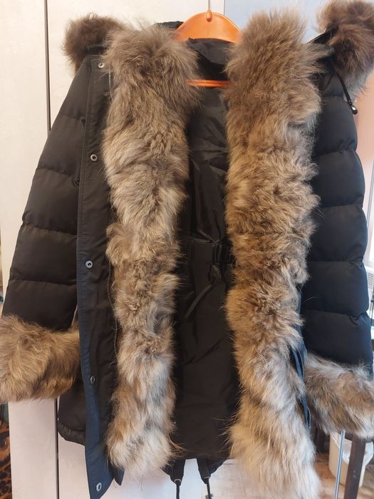 Дамско зимно яке с качулка