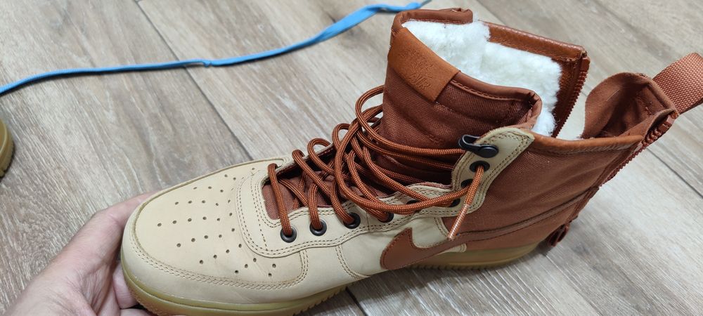 Vând Nike Air SFAF1