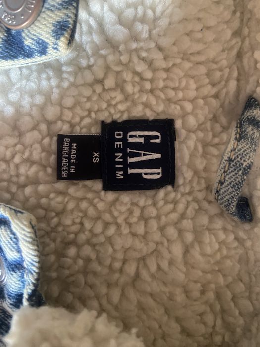 Джинсовая куртка