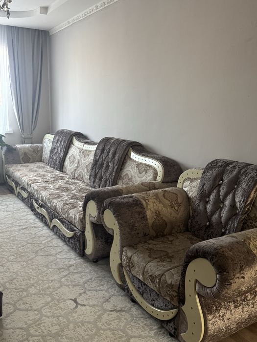 Диван с креслами 400х80 обивка велюр бежевый