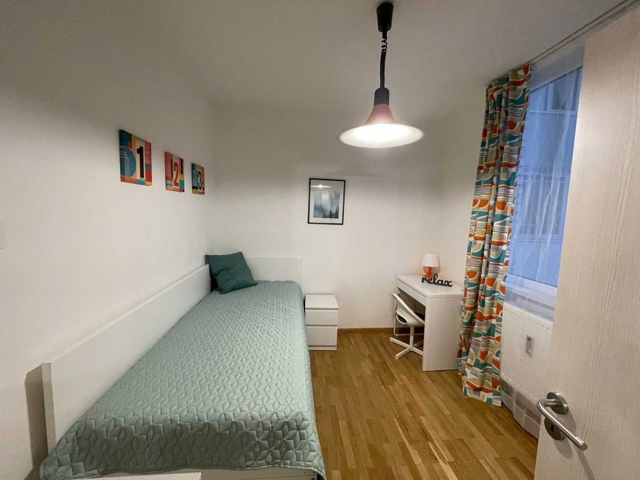 Продава се Двустаен апартамент в София, Зона Б-18 - 75 кв.м за 2134 €/кв.м - Снимка #3