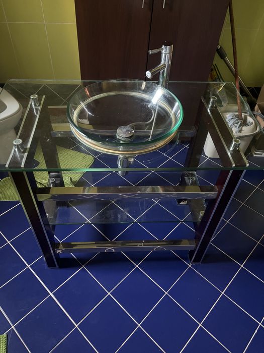 Lavoar de sticla cu suport si baterie