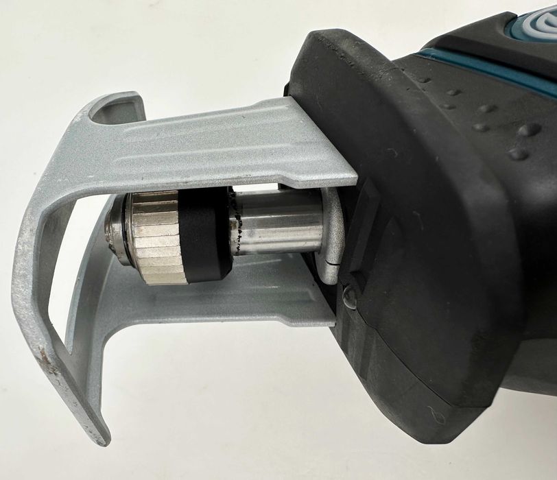 BOSCH GSA 18 V-Li C - Акумулаторен саблен трион 18V неразличим от нов!