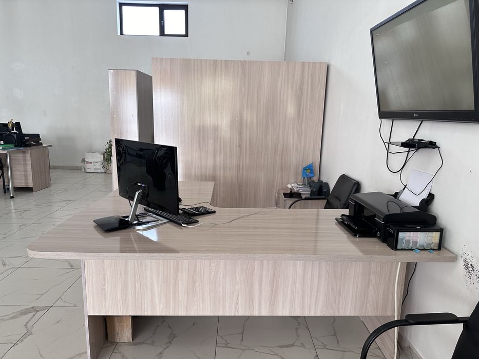 Стол угловой офисный