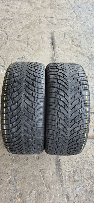 2 anvelope iarna Nokian 255/40/21.Pretul este pe bucata.