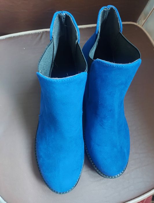 Ghete piele intoarsa