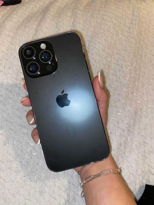 Iphone 13 Pro - почти като нов!