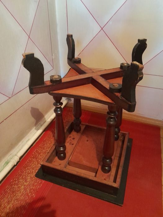 Антикварный стол 1930-х годов