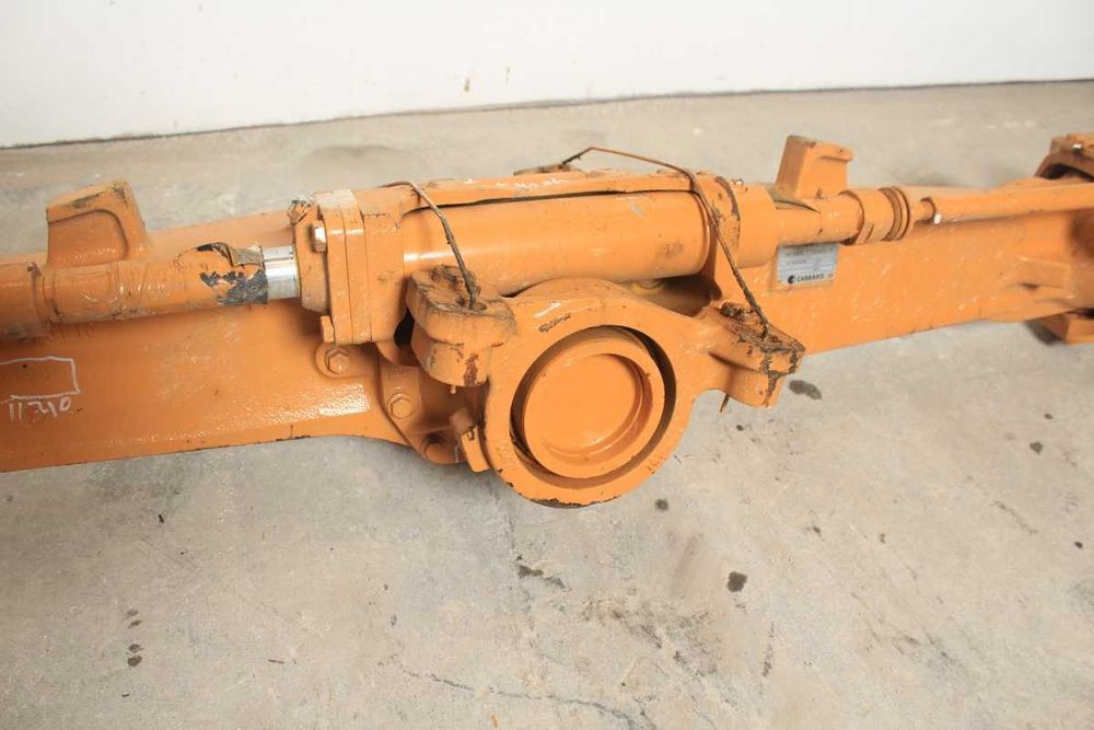 Axa fata Case 580SR - Piese de schimb Case