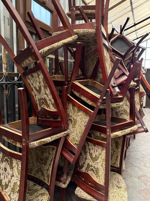 Столы стулья диваны