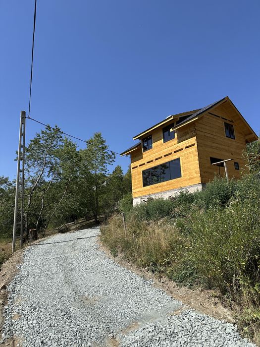 Cabana de vanzare lemn masiv in Maguri
