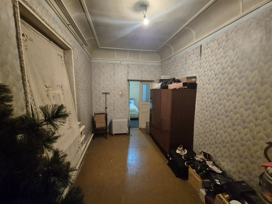 Продаётся Участок 5.5 соток. Юнус-абадский район.