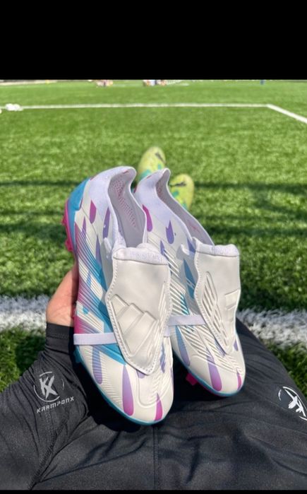 Продам бутсы Адидас Предатор