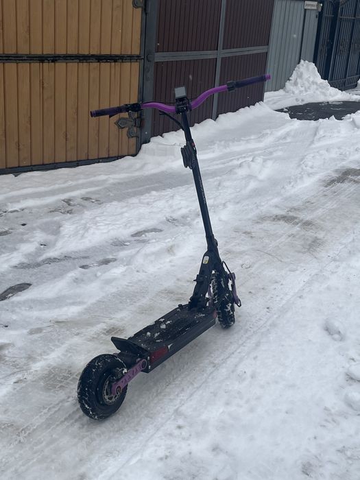 Продам электро самокат JOYOR S-10S