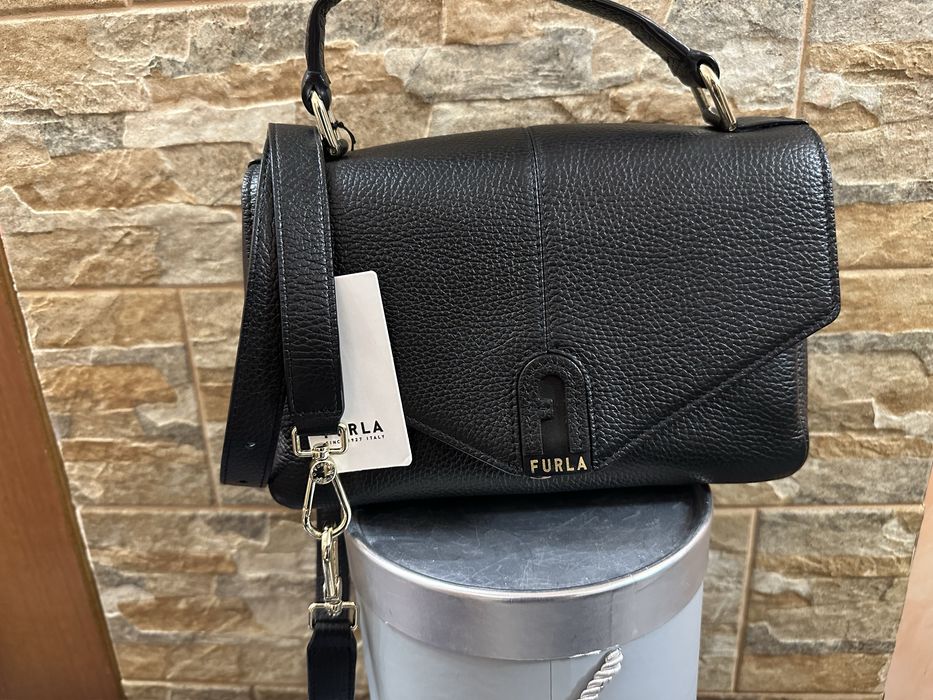 Дамска чанта FURLA Dafne S top handle black