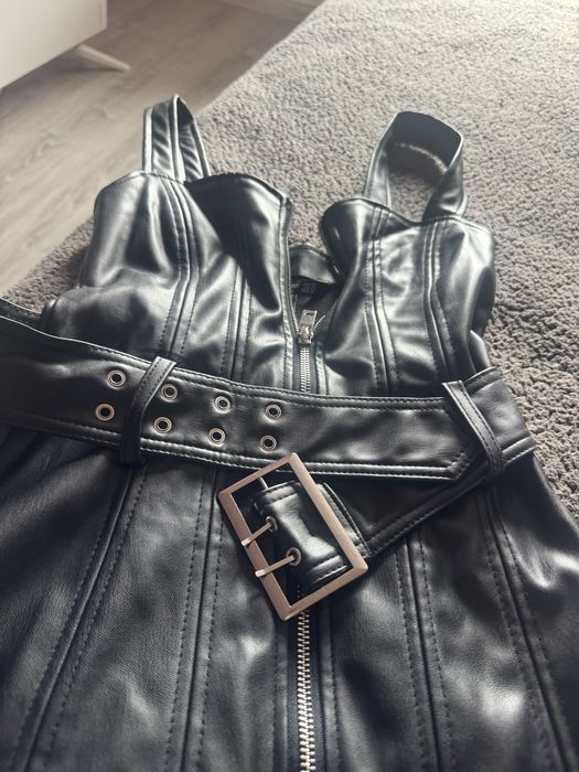 Кожена рокля Stradivarius