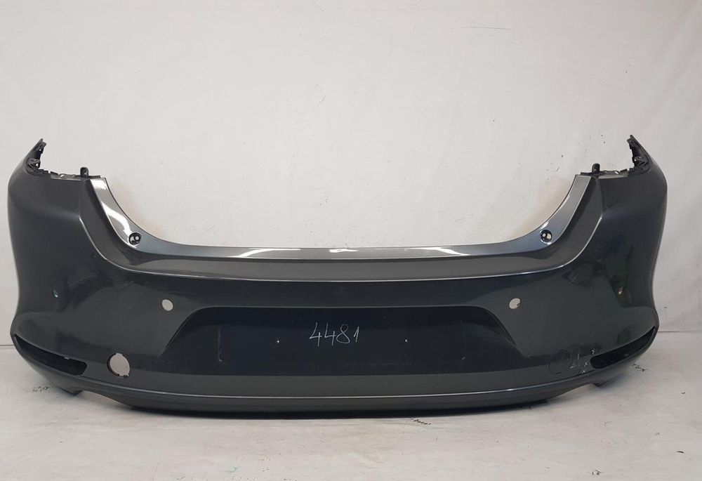 Bara spate Mazda 3 berlina dupa 2019