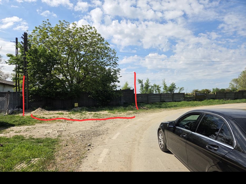 Vand teren intravilan 3300mp cu 2 hale industriale   Direct de la proprietar.  0% comision