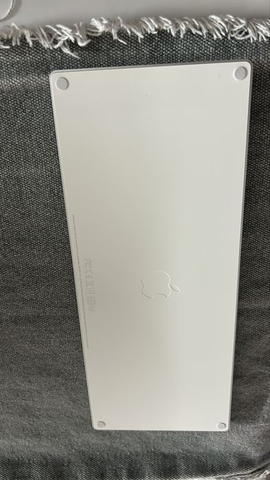 Alpple Kit Мишка и клавеатура никога не са използвани чисто нови