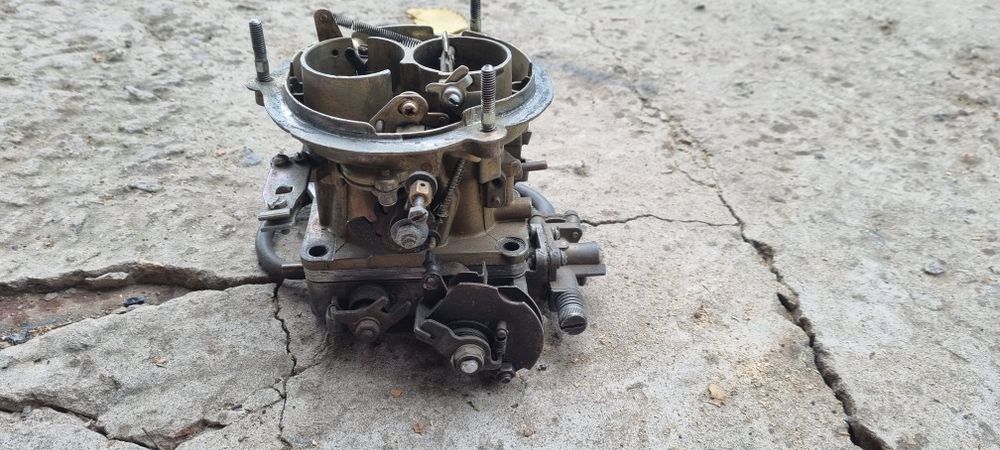 Карбюратор К151.