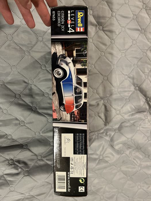 Сглобяем модел Ситроен Revell пъзел