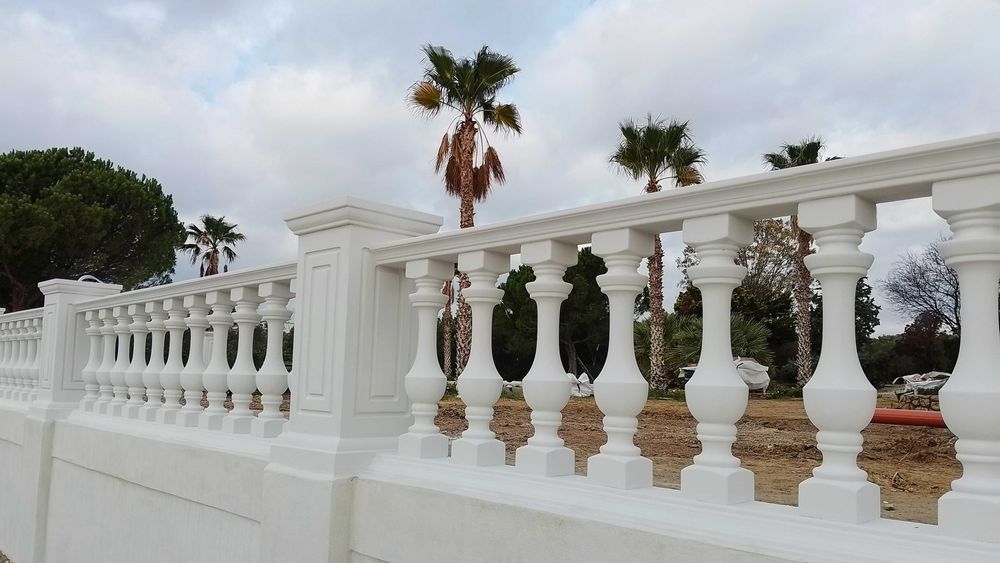 Балюстри за парапети