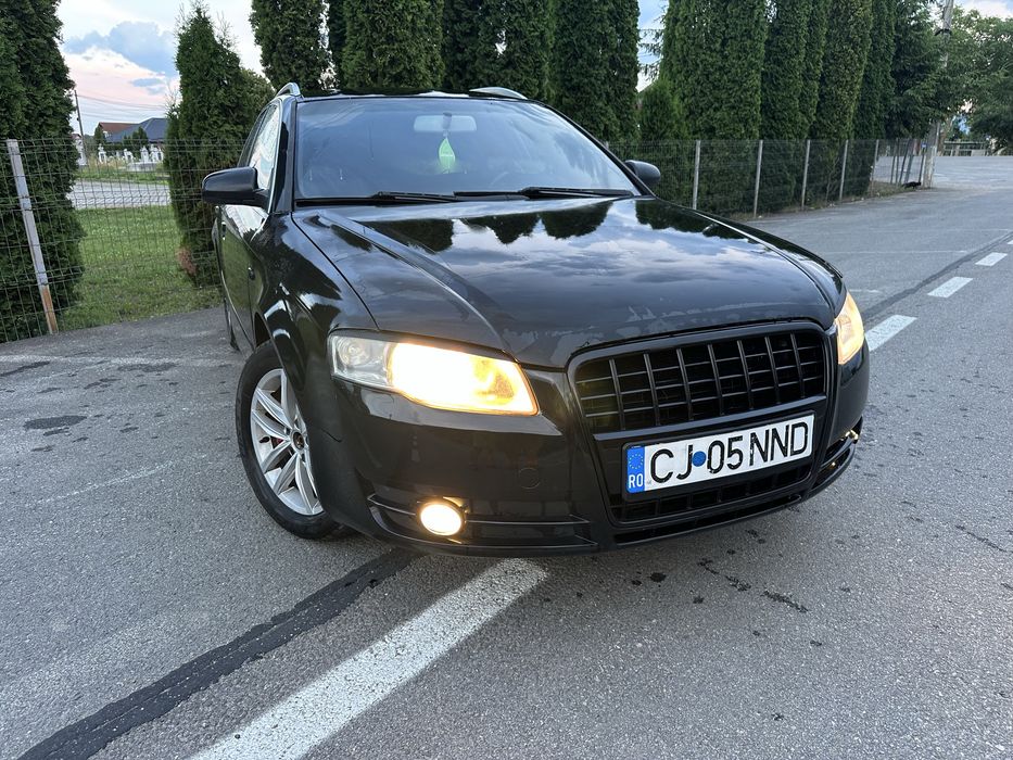 Audi A4.