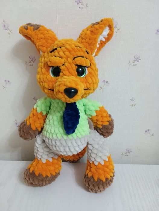 Продам вязаные игрушки.