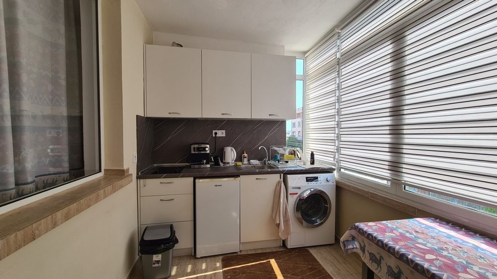 Продава се Къща в Приморско - 320 кв.м за 1204 €/кв.м - Снимка #20