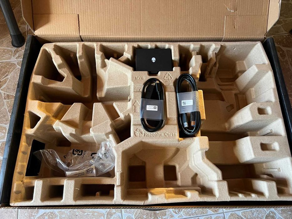 Monitor LED Alienware Gaming AW2724HF 27 inch FHD IPS 0.5 ms 360 HzHDR