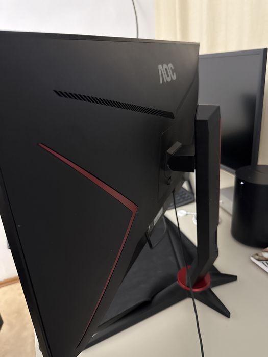 Monitor AOC GAMING 27 inch 2k 144Hz