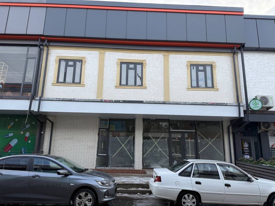 Yangi Hayotda tijorat binosi sotiladi, 4-metro yaqinida